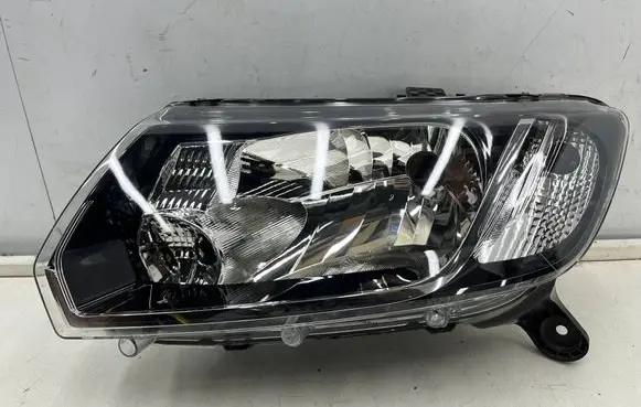 Dacia Sandero II Headlight/headlamp 260605312r