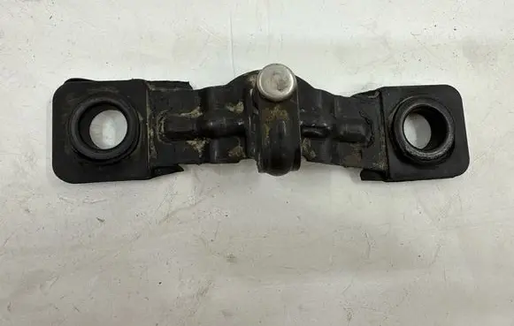 Volkswagen PASSAT B6 Loading door lock loop/hook striker 3C9827507