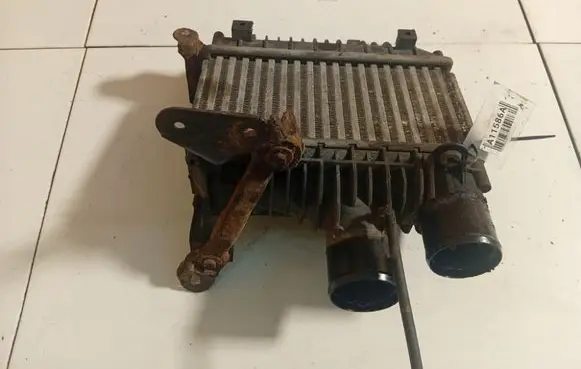 Toyota Avensis T250 Intercooler radiator 8730670