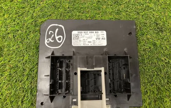 Volkswagen PASSAT B8 Comfort/convenience module 5Q0937086BQ
