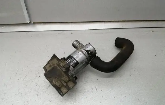 Mercedes-Benz E W124 Throttle valve position sensor 0001412225 0280140510