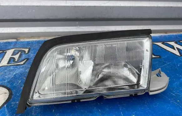 Mercedes-Benz C W202 Headlight/headlamp A2028203361