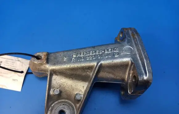 Mercedes-Benz S W126 Engine mounting bracket R1102233104