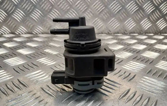 Renault Laguna III Turbo solenoid valve 8200575400