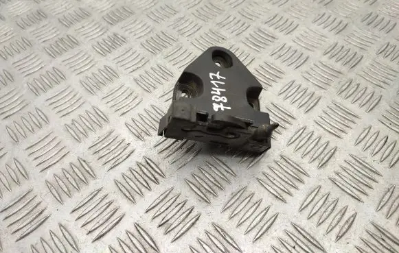 Opel Vivaro Loading door lock 