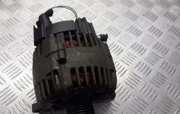 Audi A3 S3 8P Generator/alternator 03C903023B