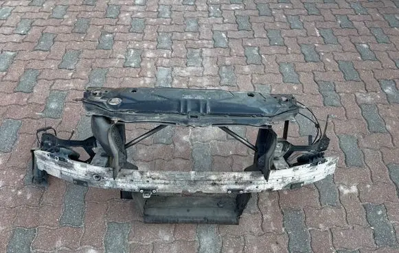 BMW 5 E60 E61 Radiator support slam panel 7147088
