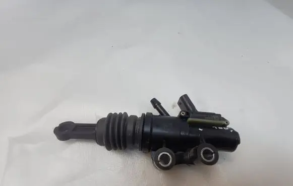 Ford Ranger IV Clutch master cylinder JB3C7A542AA