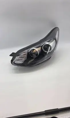 KIA Sportage Headlight/headlamp 92101F1010 L009L014WD7