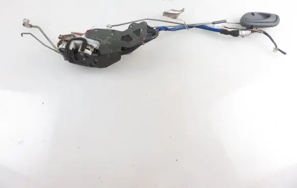 Opel Agila A Front door lock