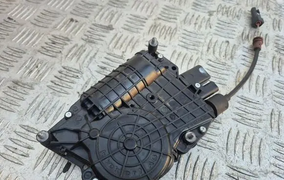 Front door lock