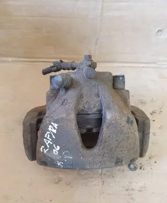Opel Zafira B Front brake caliper