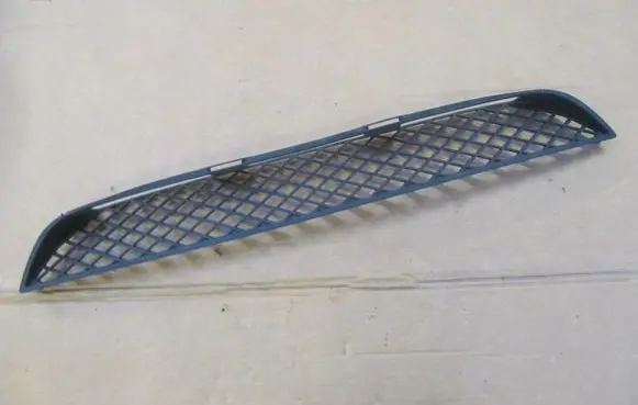 Mercedes-Benz Sprinter W906 Front bumper lower grill 9068850053
