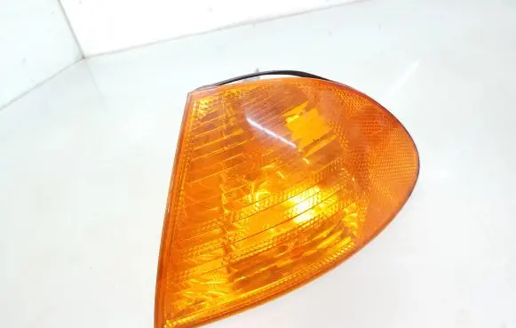 BMW 3 E46 Front indicator light 1315106144 1315106140