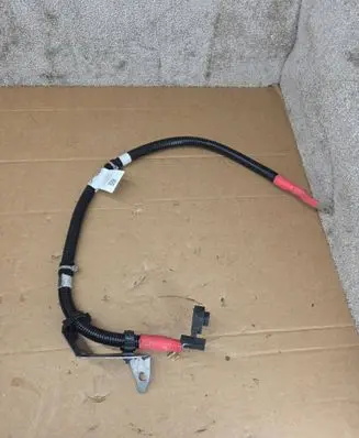 Maserati Grecale Positive cable (battery) 670293390 66011432
