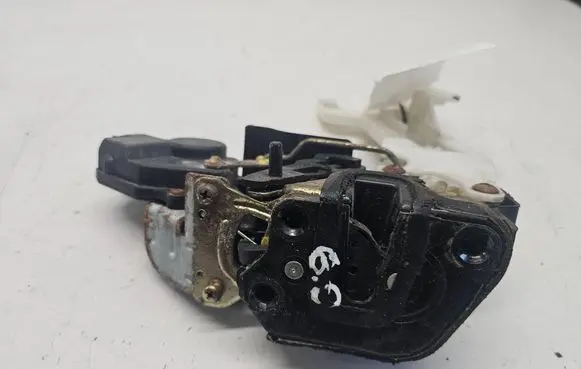 Hyundai Santa Fe Rear door lock 1234