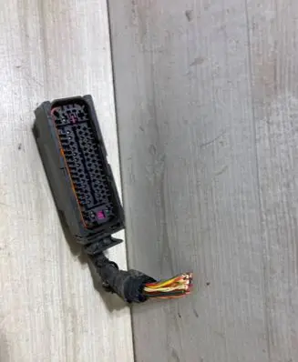 Porsche Macan (95B) ABS module connector plug AU5RR2