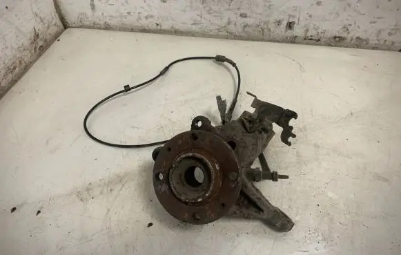 Citroen Berlingo Front wheel hub