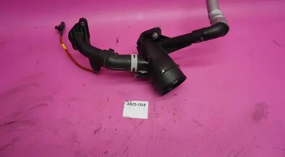 Renault Kangoo II Thermostat housing 147137396R