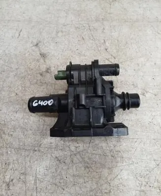 Thermostat/thermostat housing