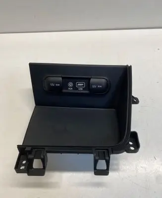 KIA Niro USB socket connector 84632G5000