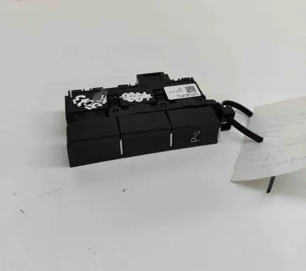 Volkswagen Golf VII Parking (PDC) sensor switch 5G1927238E