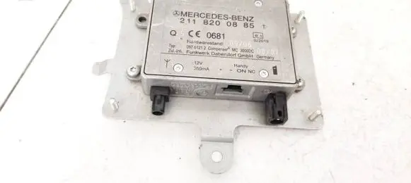 Mercedes-Benz ML W164 Antenna control unit 2118200885