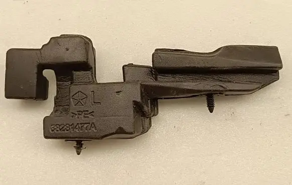 Chrysler Pacifica Wiper trim 68281477A