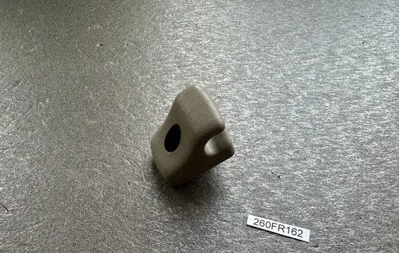 Nissan Patrol 260 Sun visor clip/hook/bracket 