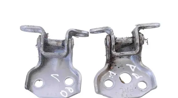 Subaru Outback (BS) Front door upper hinge