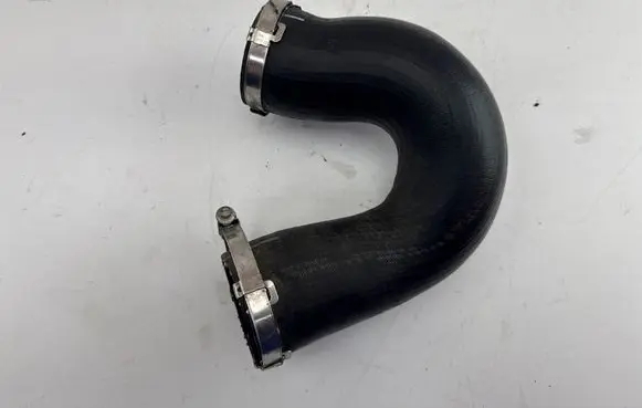Volkswagen Touareg II Intercooler hose/pipe 7P0145993