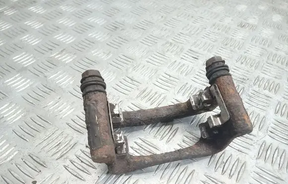 Opel Insignia A Brake caliper pad carrier rear 