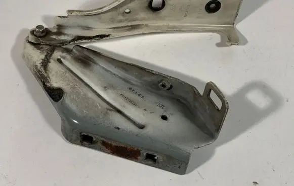 Cadillac SRX Engine bonnet/hood hinges 25715774 25757172