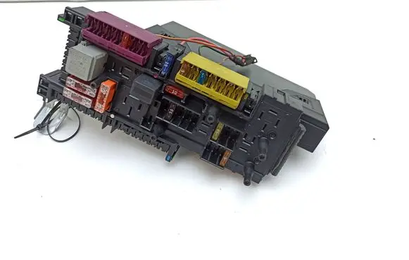 Mercedes-Benz E W212 SAM control unit 2129001306 2129010904 2319025101