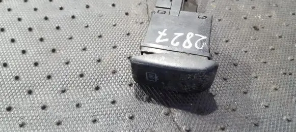 Volkswagen Golf II Windscreen/window heater switch