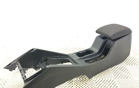 Skoda Octavia Mk3 (5E) Armrest 5E1863243D