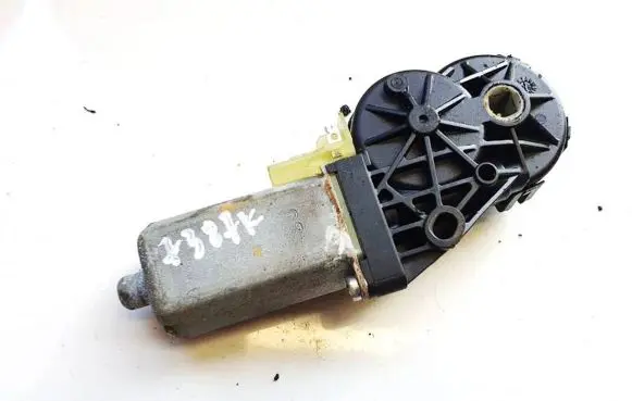 Porsche Cayenne (9PA) Seat adjustment motor 0380201949