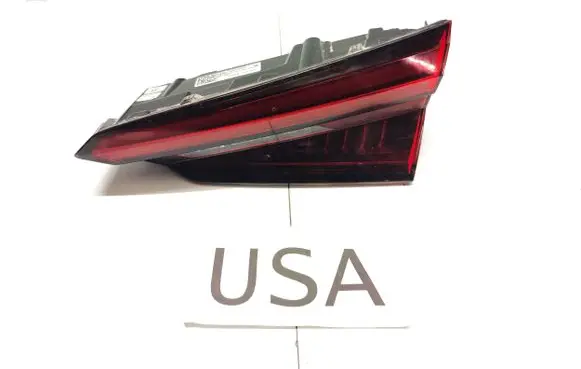 Audi A5 Tailgate rear/tail lights 8W6945094F 636534