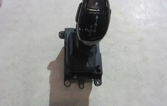 BMW 5 F10 F11 Gear selector/shifter in gearbox 61319251192 9251192 61319266341