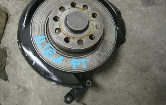 Seat Altea XL Rear wheel bearing hub 