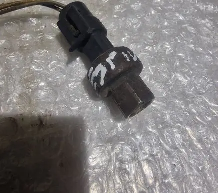 Air conditioning (A/C) pressure sensor