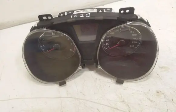 Hyundai ix20 Speedometer (instrument cluster) 940031K070