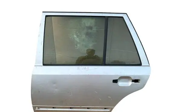 Mercedes-Benz E W124 Front door