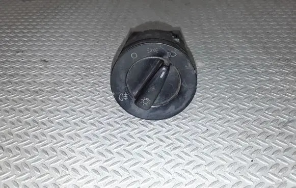 Volkswagen PASSAT B5 Light switch 1C0941531