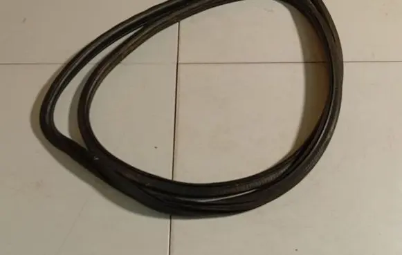 Opel Zafira B Rubber seal front coupe door 
