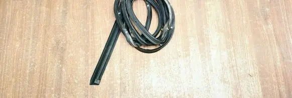 Opel Mokka Rubber seal rear door 