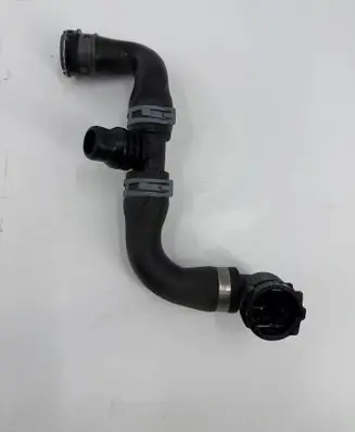 Mercedes-Benz Sprinter W907 W910 Engine coolant pipe/hose A9075011100