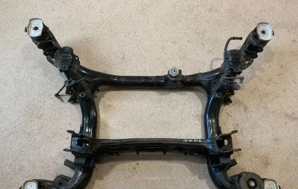 Audi Q7 4M Rear subframe 4M0500025