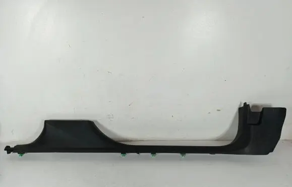 Other sill/pillar trim element