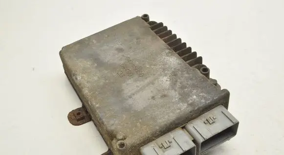 Chrysler Voyager Engine control unit/module ECU 04727403AJ
